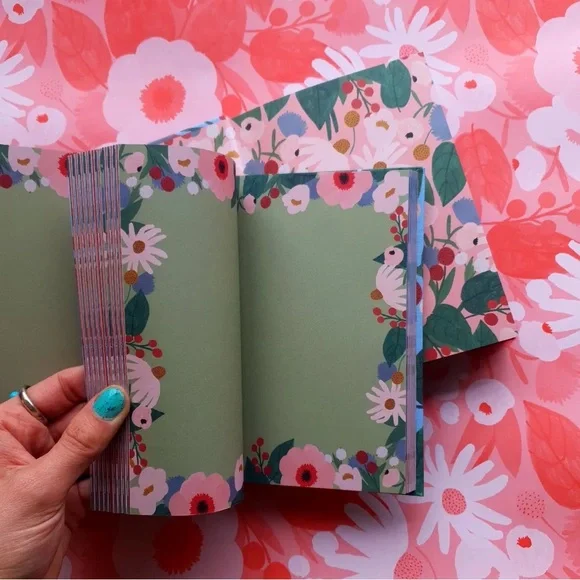Illustrated Journal, Floral, Beautiful Bold Art – 272 Pages, Amazing Gift! - Picture 2 of 16